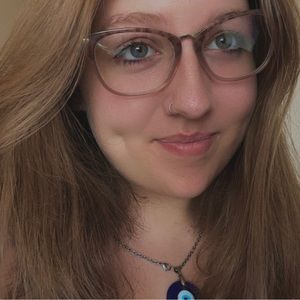 Meet your Posher, Liz